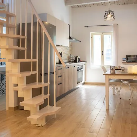 דירה Casa Del Vicolo *
